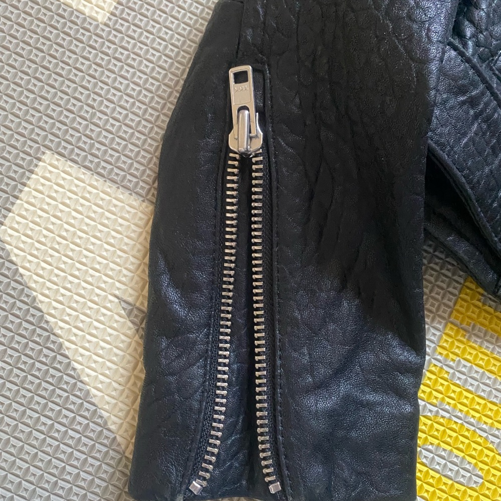 Aritzia x Mackage Rumer leather jacket   Size Small - Picture 13 of 14